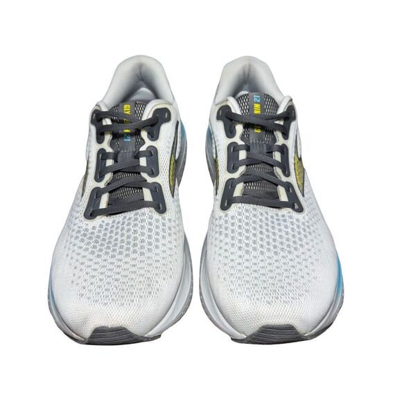 Athletic_Shoes